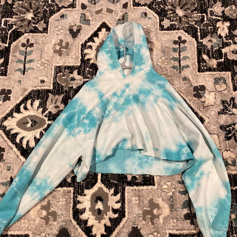 Blue tie dye cropped hoodie